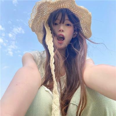 泳池怪诞